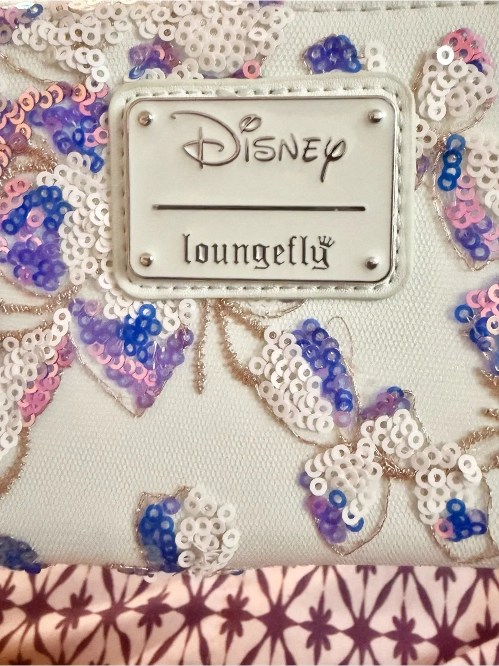 Disney Alice in Wonderland Sequin Zip Around Wallet – New Without Tags